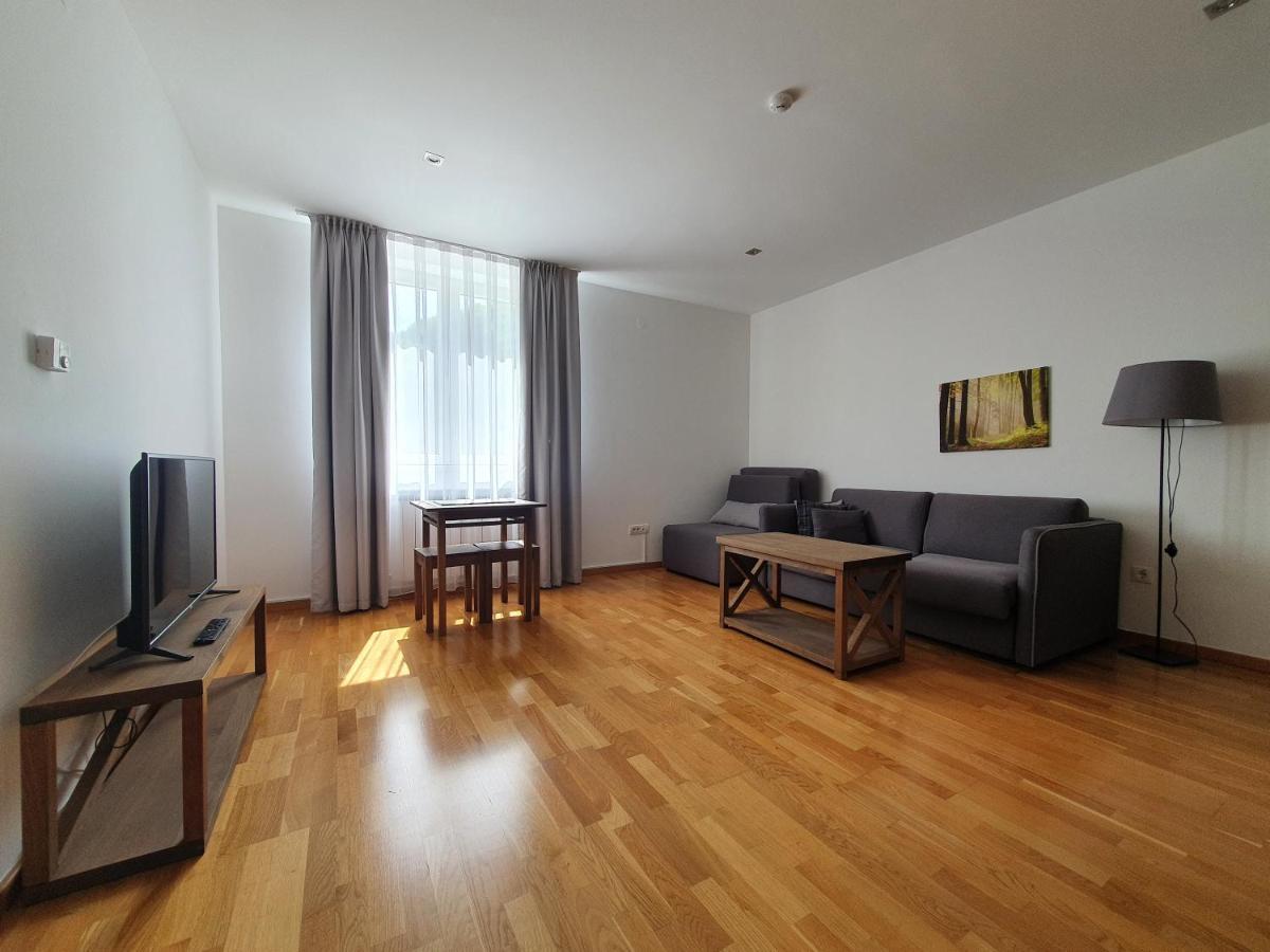 Planinsko Jutro - Brzece Centar Apartments, Kopaonik Екстериор снимка